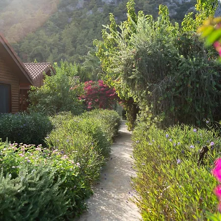 Leontopolis Apart-hotel 3*