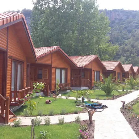 Leontopolis Aparthotel