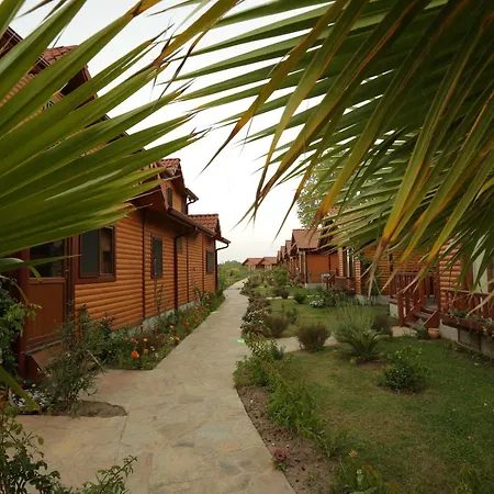 Aparthotel Leontopolis 4*
