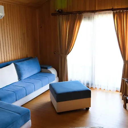Leontopolis Aparthotel 4*
