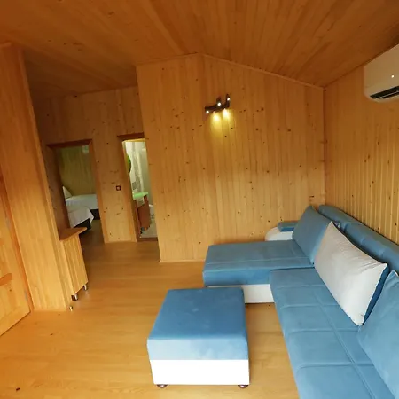 Leontopolis Apart-hotel 3*